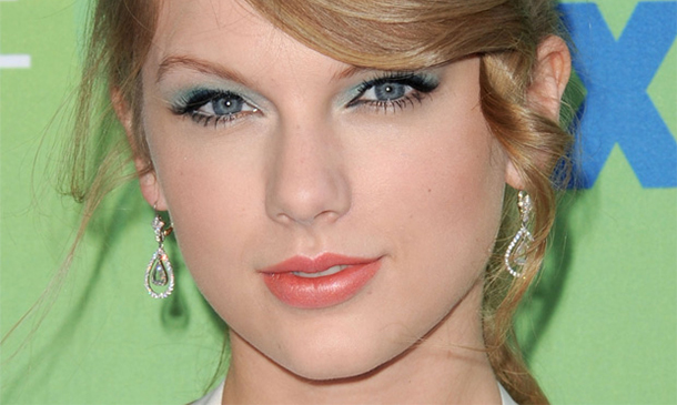 sombra-azul-taylor-swift-2